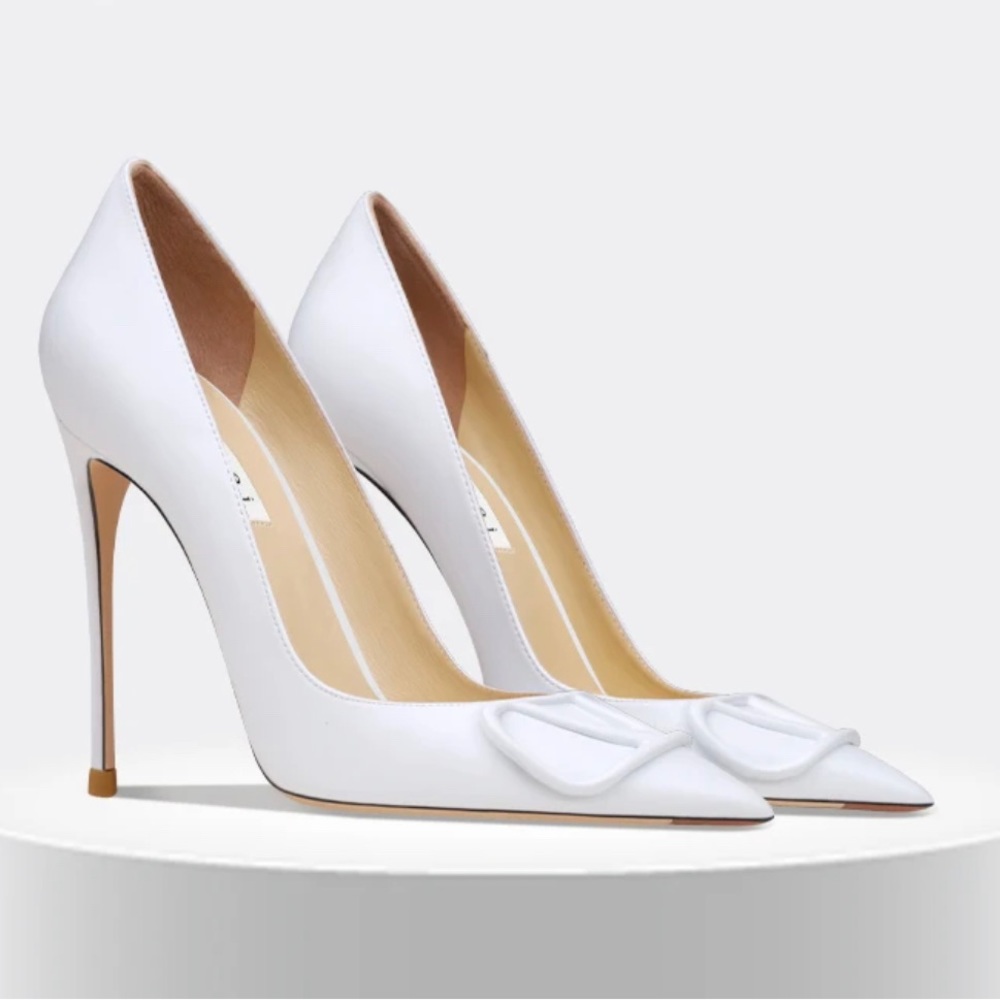 White heels logo small heel